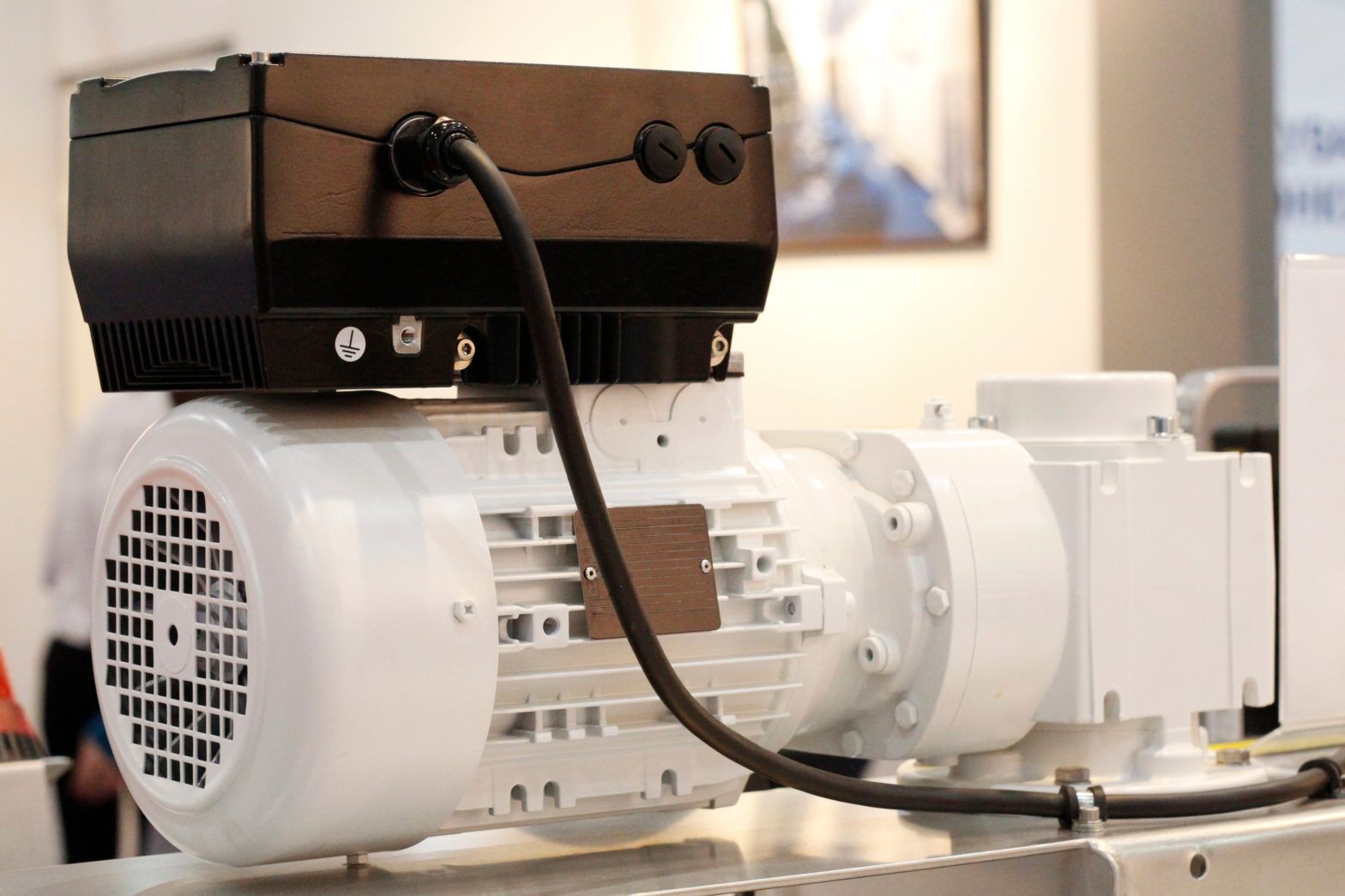 industrial mixer and agitator